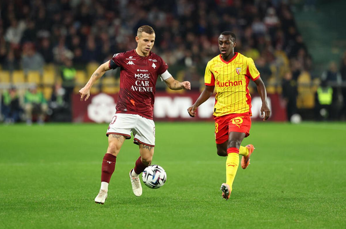 Metz vs RC Lens (01:00 &#8211; 30/10) | Xem lại trận đấu