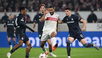 VfB Stuttgart vs Feyenoord (03:00 – 07/11) | Xem lại trận đấu